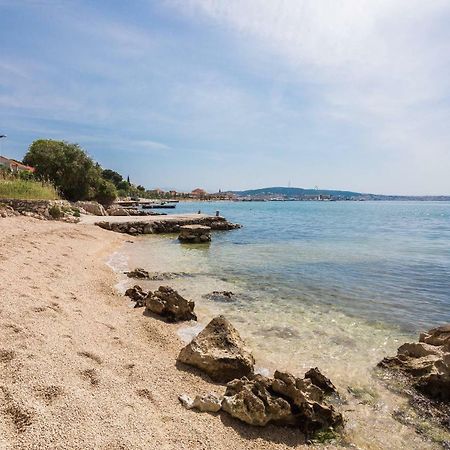 Gem Of The Sea Luxury Beach Apartment With Brand New Heating Infinity Pool Trogir Extérieur photo